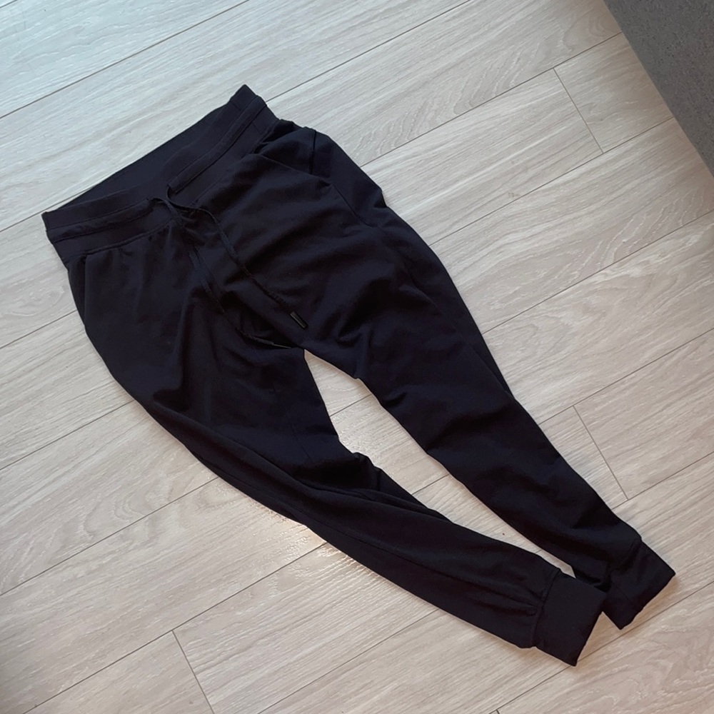Lululemon joggers